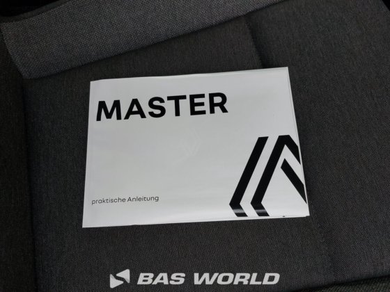 雷诺 Master 130PK 封闭箱式货车