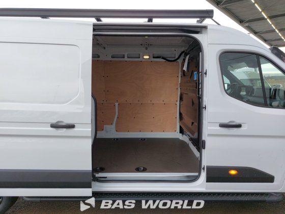 ルノー マスター 130PK クローズド・ボックス・バン