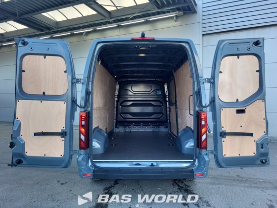 雷诺 Master 130PK 封闭箱式货车