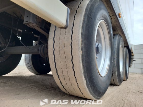 ランベレ冷蔵セミトレーラー