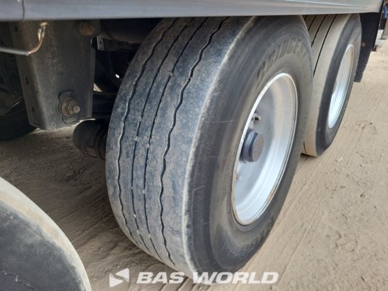 ランベレ冷蔵セミトレーラー