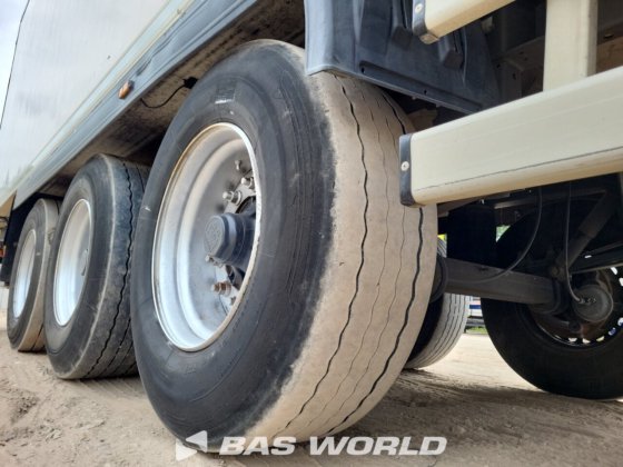 ランベレ冷蔵セミトレーラー