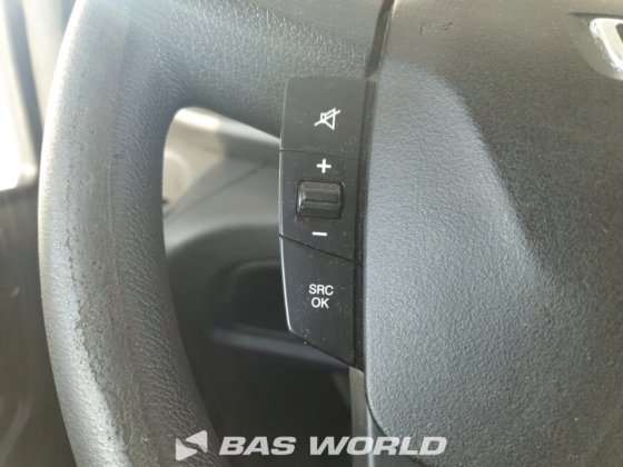 イヴェコ・デイリー 35S13 クローズド・ボックス・バン