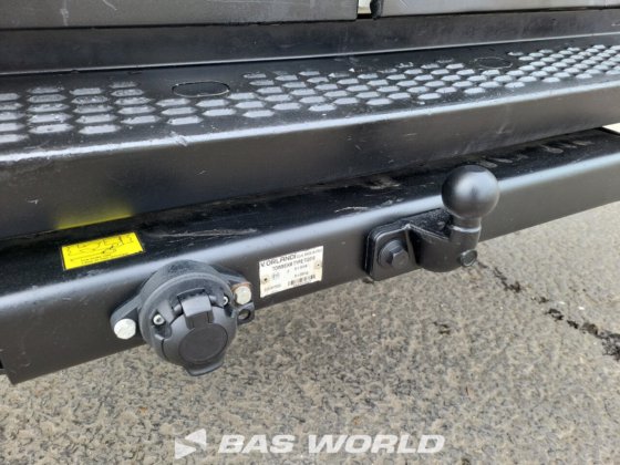 イヴェコ・デイリー 35S16 クローズド・ボックス・バン