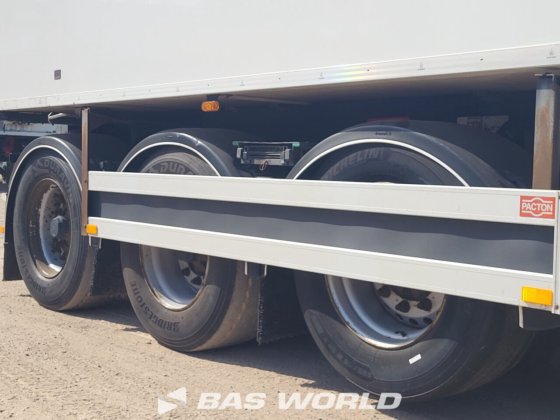 パクトン・サーモキング SLXe 300 ウィスパー・プロ 冷蔵セミトレーラー