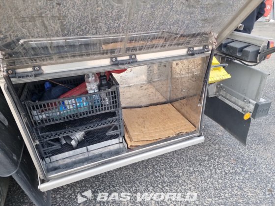 马扎尔坦克半拖车