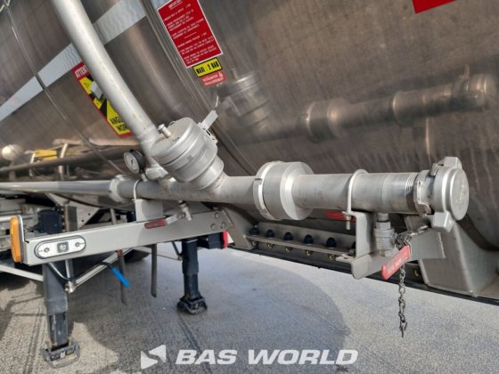 马扎尔坦克半拖车