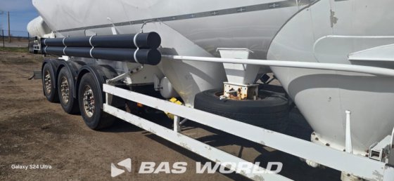 斯皮策坦克半拖车