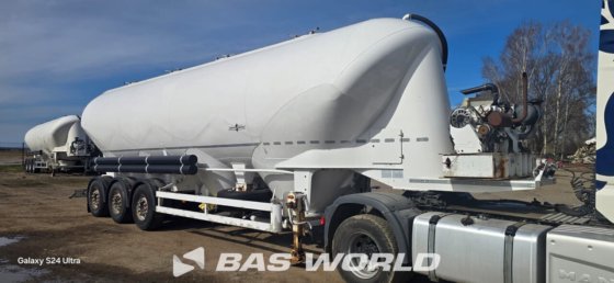 斯皮策坦克半拖车