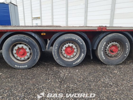 施瓦兹米勒平板拖车