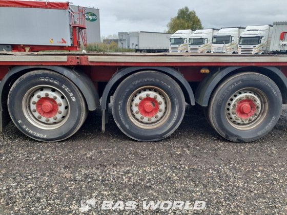 施瓦兹米勒平板拖车