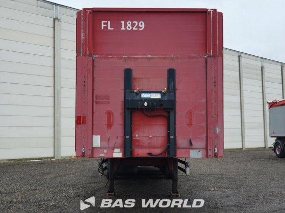 施瓦兹米勒平板拖车