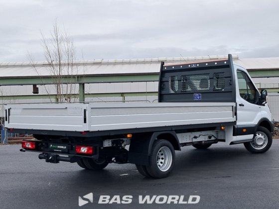 福特全顺 165pk 打开