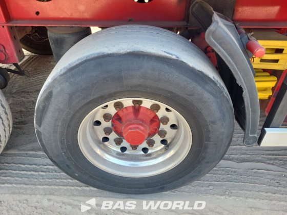 肯普夫窗帘边半挂车