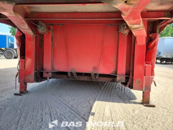 肯普夫窗帘边半挂车