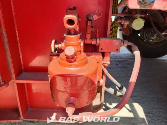 肯普夫窗帘边半挂车