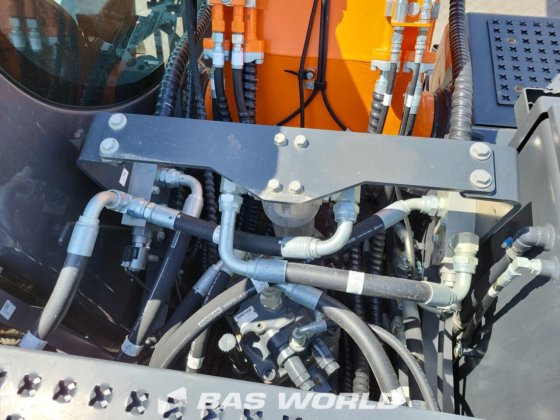 斗山 DX225 LC-7 履带式挖掘机