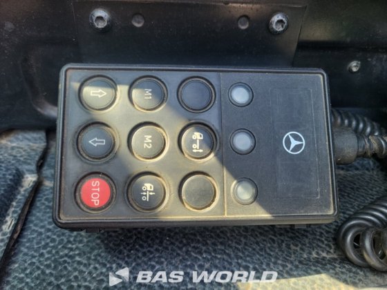 メルセデス アクトロス 2648 8X4 平トラック