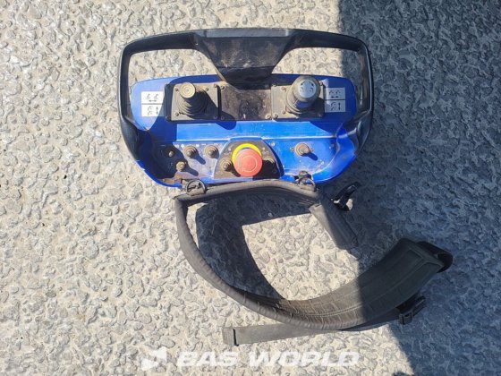 メルセデス アクトロス 2648 8X4 平トラック