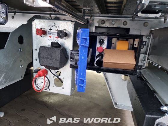 クレーカー・ウォーキング・フロア