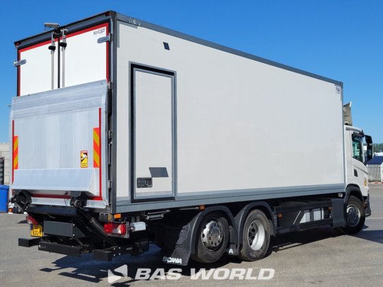 スカニア G360 6X2 ターフルゴ冷凍トラック