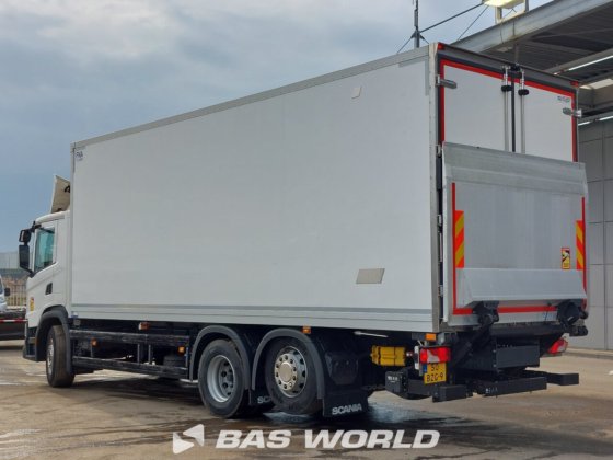 スカニア G360 6X2 ターフルゴ冷凍トラック