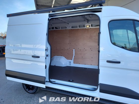 雷诺 Master 封闭箱式货车