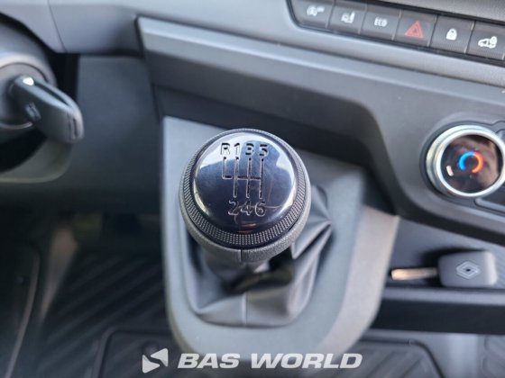 雷诺 Master 封闭箱式货车