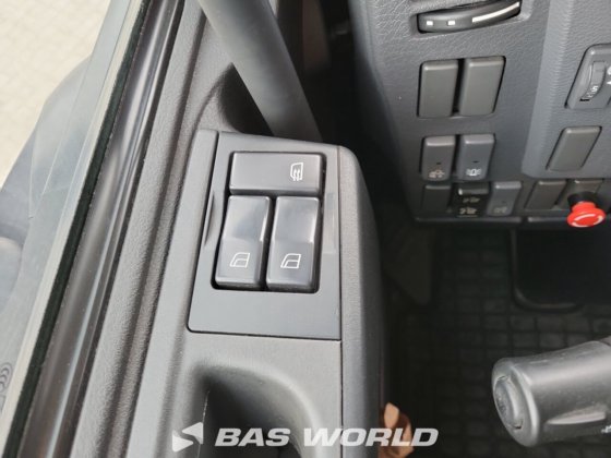 沃尔沃 FE 320 6X2 底盘卡车