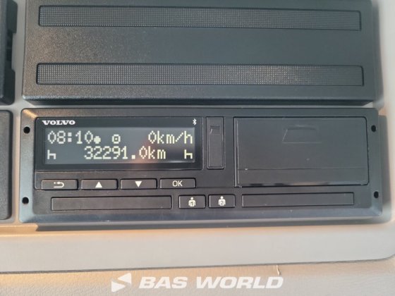 沃尔沃 FE 320 6X2 底盘卡车