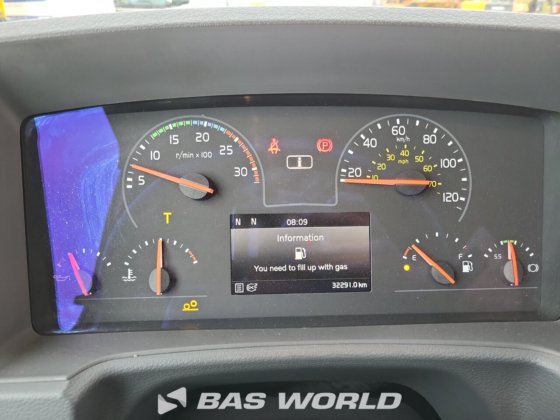 沃尔沃 FE 320 6X2 底盘卡车