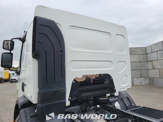 沃尔沃 FE 320 6X2 底盘卡车