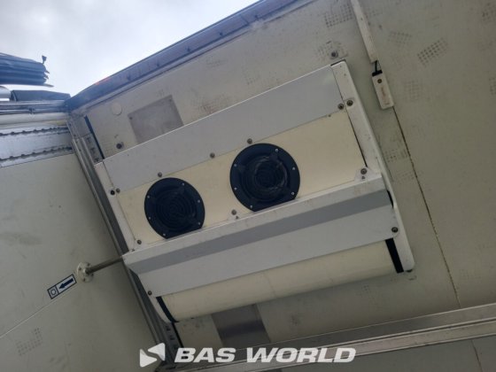 クローネキャリアベクター 1950Mt 冷蔵セミトレーラ