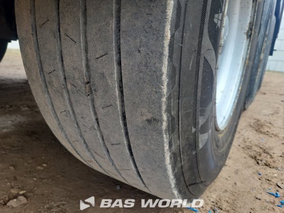 クローネキャリアベクター 1950Mt 冷蔵セミトレーラ