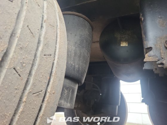 クローネキャリアベクター 1950Mt 冷蔵セミトレーラ