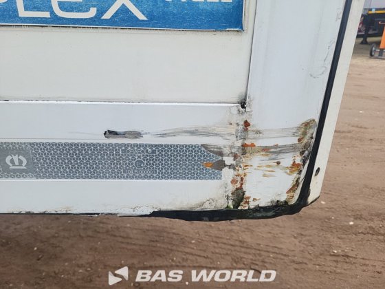 クローネキャリアベクター 1950Mt 冷蔵セミトレーラ