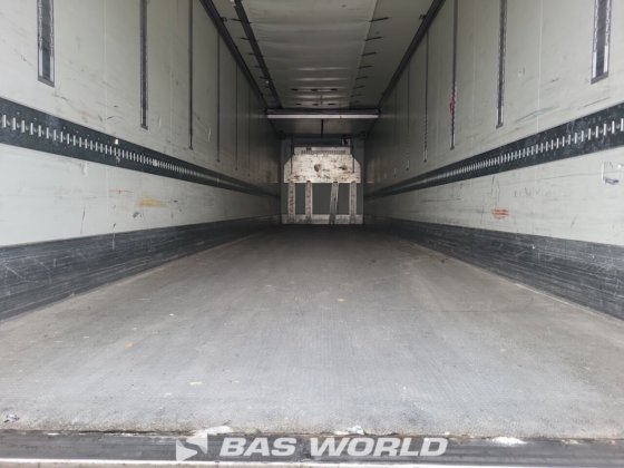 クローネキャリアベクター 1950Mt 冷蔵セミトレーラ