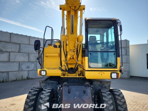 小松 PW148 -8 轮式挖掘机