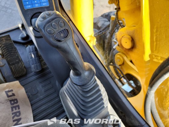 小松 PW148 -8 轮式挖掘机