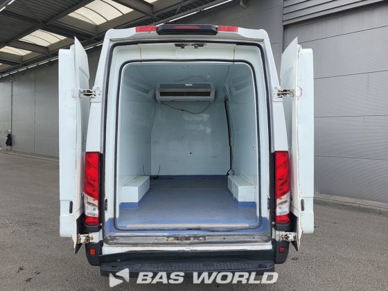 イヴェコ・デイリー 35S14 冷蔵車