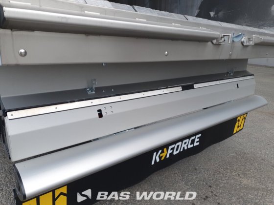 クレーカー・ウォーキング・フロア