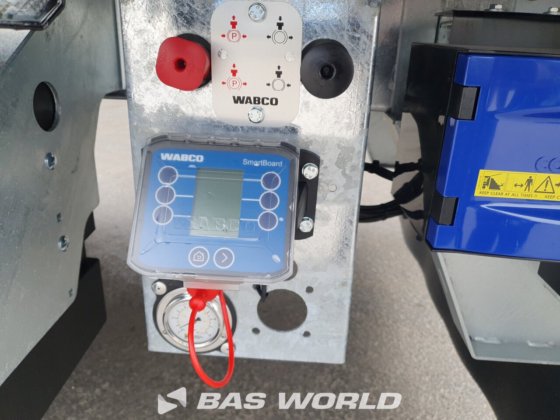 クレーカー・ウォーキング・フロア