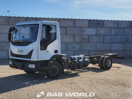 依维柯 120-210L 4X2 底盘卡车