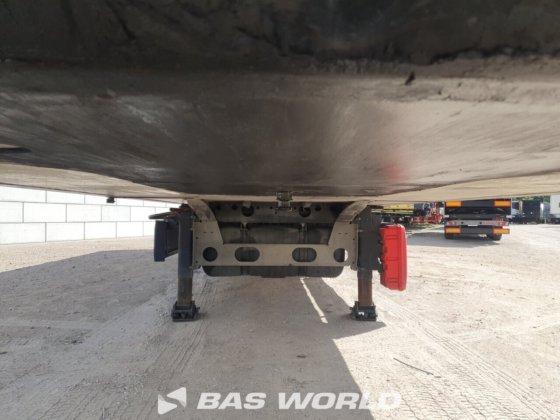 クローネ冷凍セミトレーラ