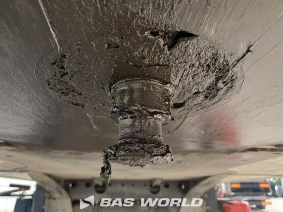 クローネ冷凍セミトレーラ