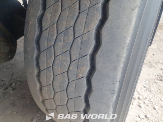 クローネ冷凍セミトレーラ