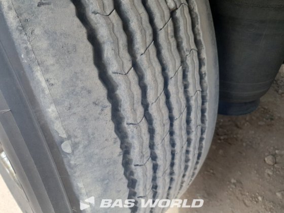 クローネ冷凍セミトレーラ