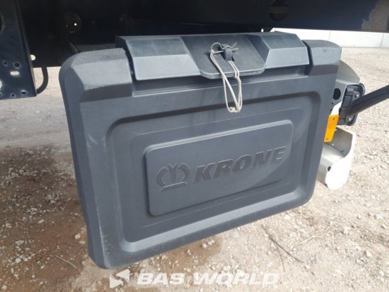 クローネ冷凍セミトレーラ