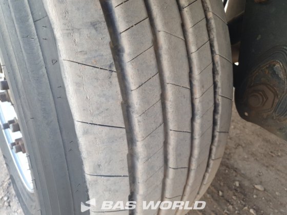 クローネ冷凍セミトレーラ