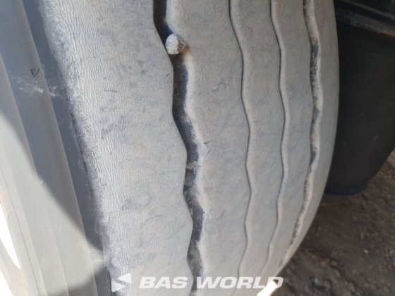 クローネ冷凍セミトレーラ